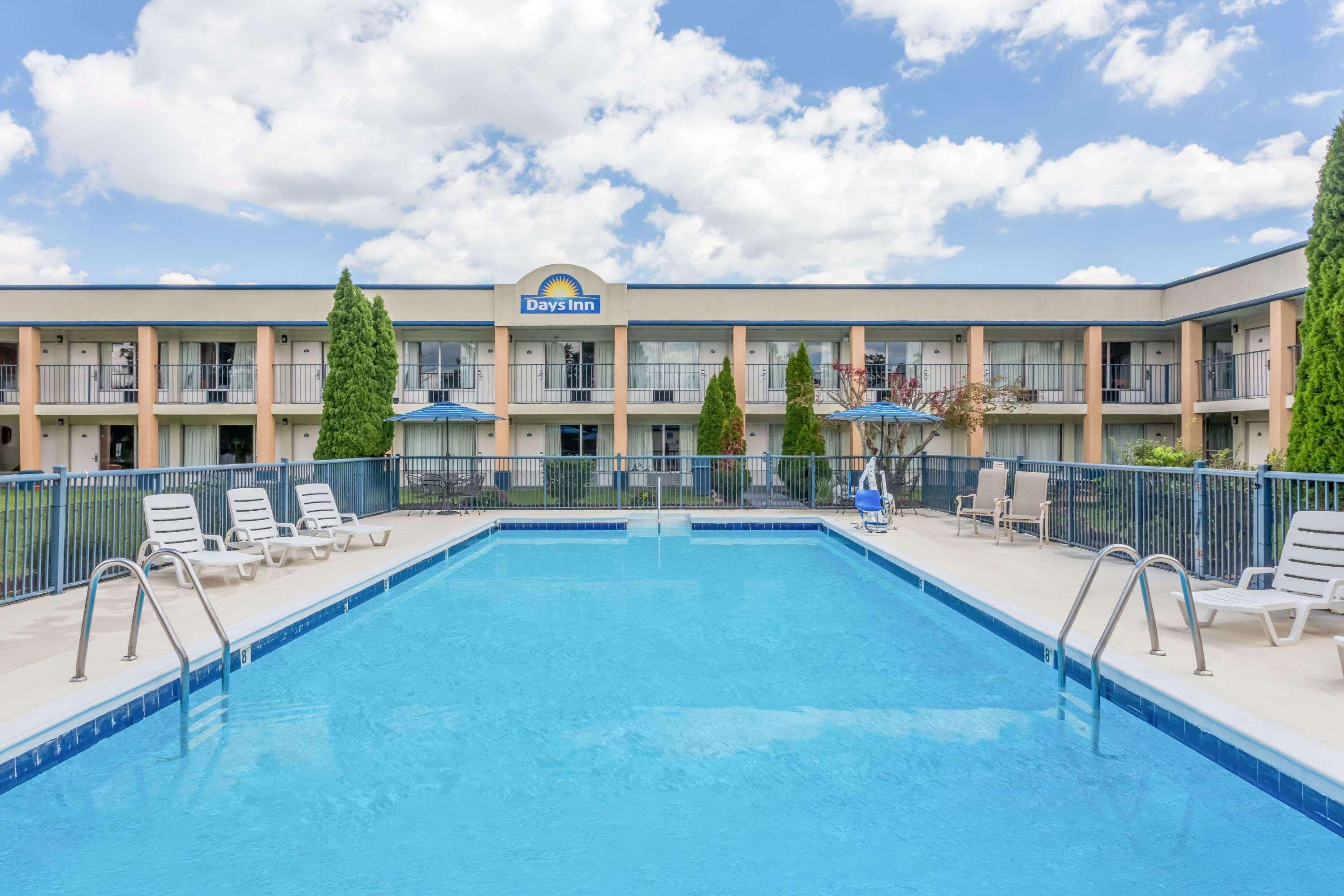Days Inn By Wyndham Крістіансберґ Екстер'єр фото